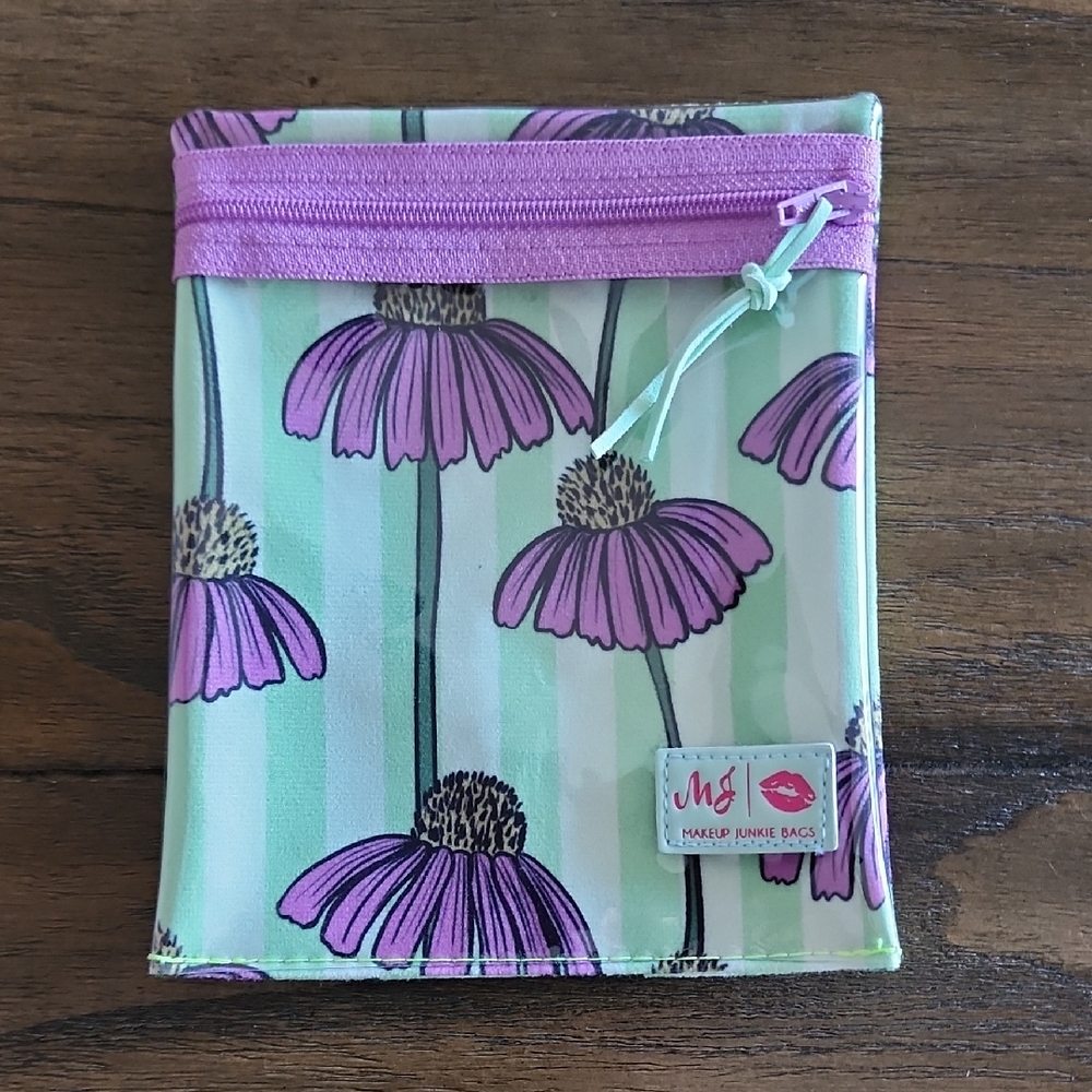 Makeup Junkie Lilac Grove Multi Use Jewelry Pouch NWOT